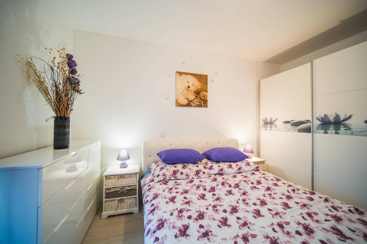 Mimi Munida 128g Apartmán
